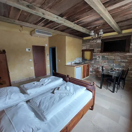 Aparthotel Artrock *