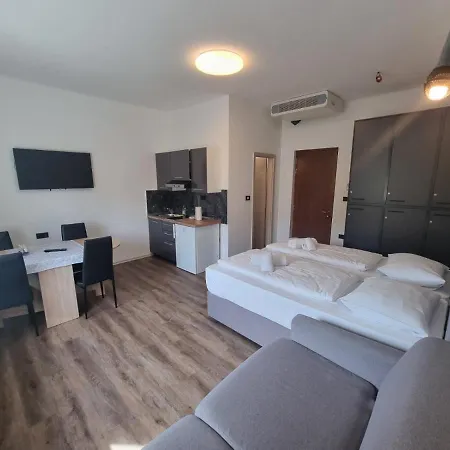 Artrock Aparthotel