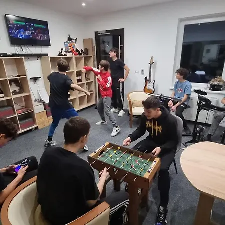 公寓式酒店 Artrock 4*