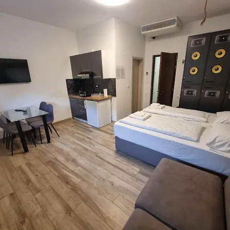 Aparthotel Artrock Izola