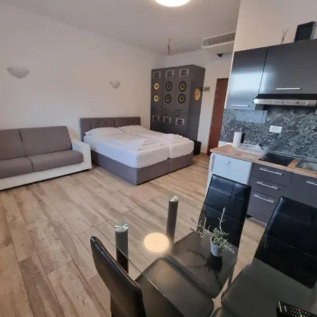 Artrock Aparthotel Izola