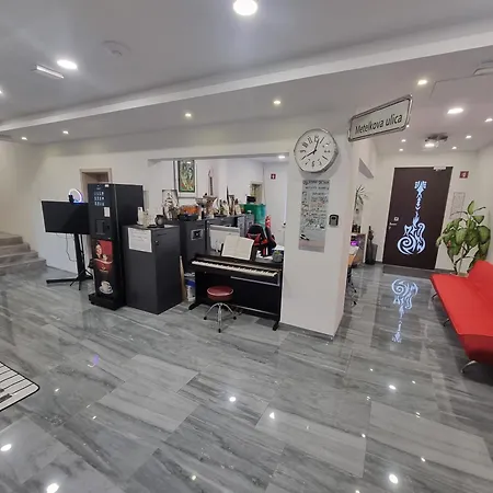 Hotel apartamentowy Artrock 3*
