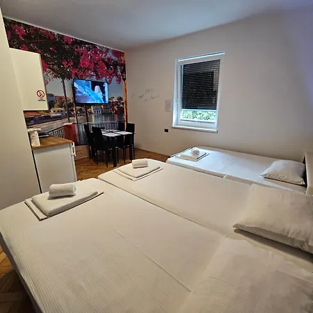 Hotel apartamentowy Artrock