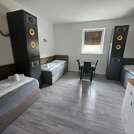 Artrock Aparthotel