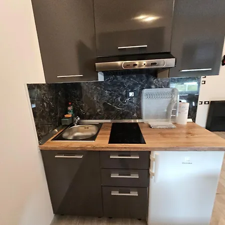 公寓式酒店 Artrock 4*