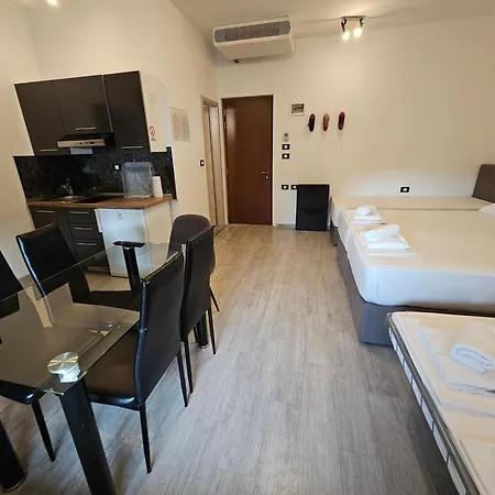 Artrock Aparthotel
