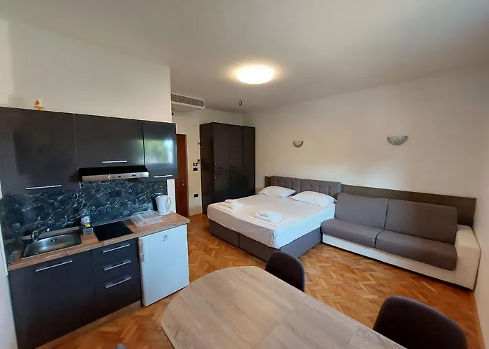 Aparthotel Artrock 4*